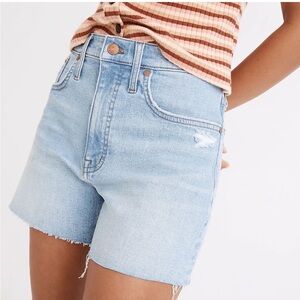 NEW / High-Rise Denim Shorts in Littleton Wash